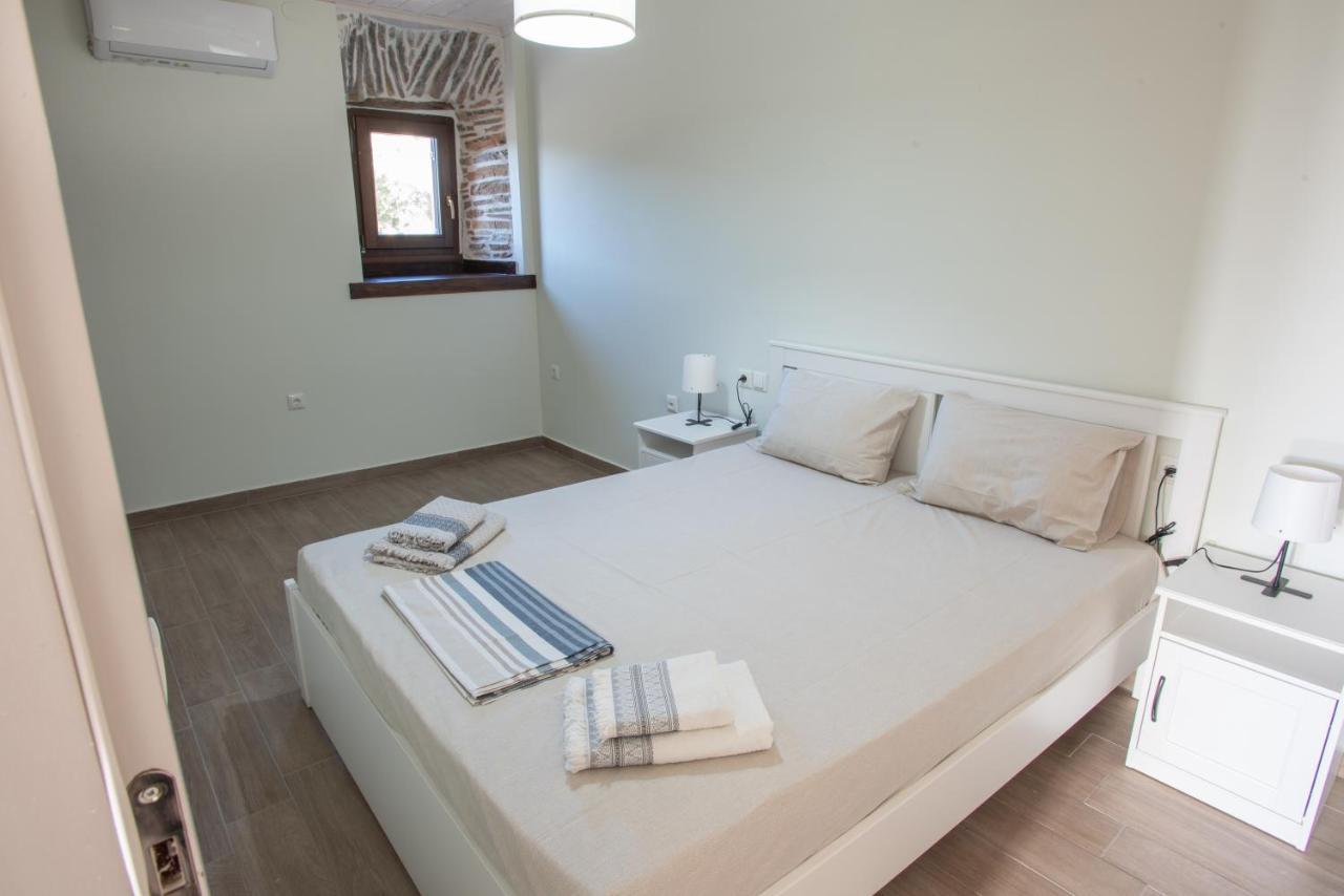 Με Θέα Το Ηλιοβασιλεμα 2 Villa Afissos Exterior photo
