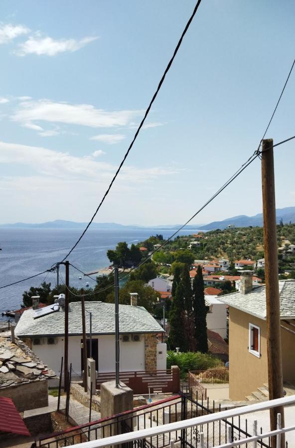 Με Θέα Το Ηλιοβασιλεμα 2 Villa Afissos Exterior photo