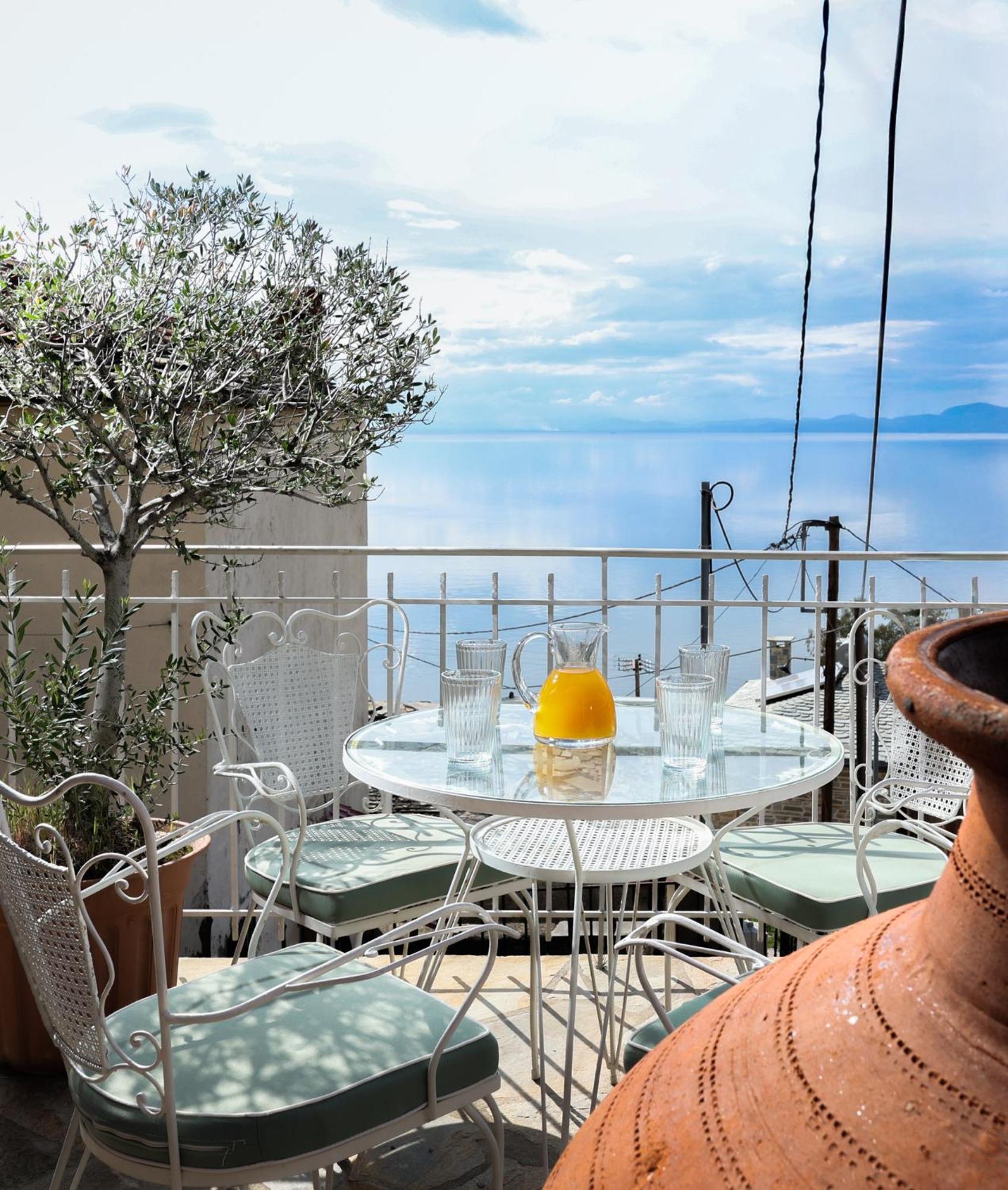 Με Θέα Το Ηλιοβασιλεμα 2 Villa Afissos Exterior photo